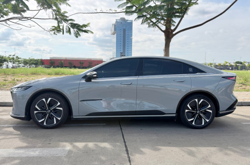 2025 Mazda EZ6 Zhizun 7700km