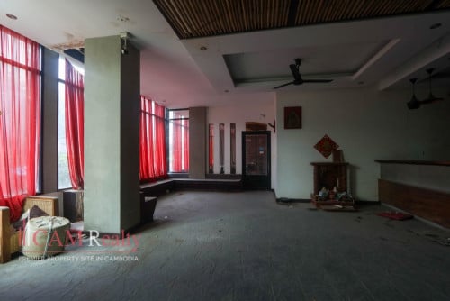 48 Rooms Hotel Building For Rent in Tonle Basak