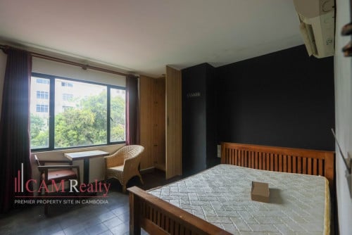 48 Rooms Hotel Building For Rent in Tonle Basak
