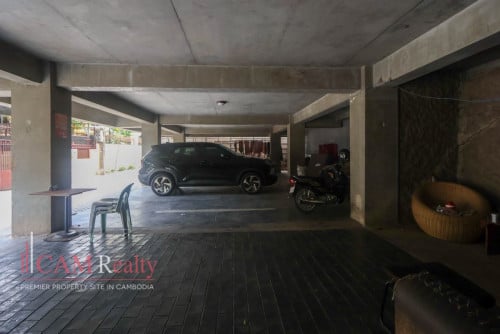 48 Rooms Hotel Building For Rent in Tonle Basak