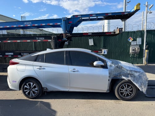 8មុឺនម៉ាយ៍ 💥Prius Prime 2018 Full Premium