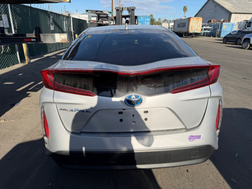 8មុឺនម៉ាយ៍ 💥Prius Prime 2018 Full Premium