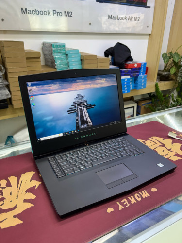 Alienware 15 R4