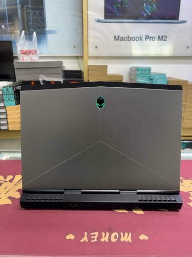 Alienware 15 R4