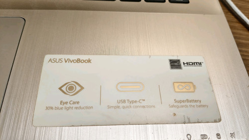 ASUS VivoBook 14 A442UA