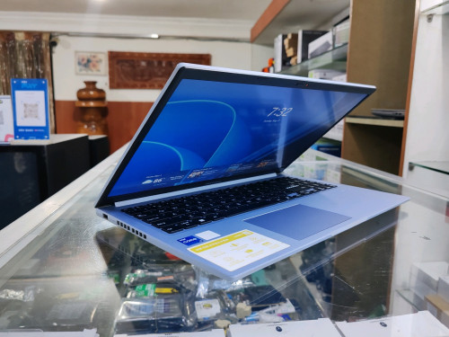 Asus VivoBook​ X1502ZA(មួយទឹក98%)😍 -CPU Intel Core i7 12650H (16cpus)