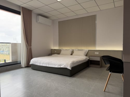 Brand New Huge & Cozy | Front View with Balcony near Grand Phnom Penh [家具齐全的公寓] [가구가 완비된 아파트]