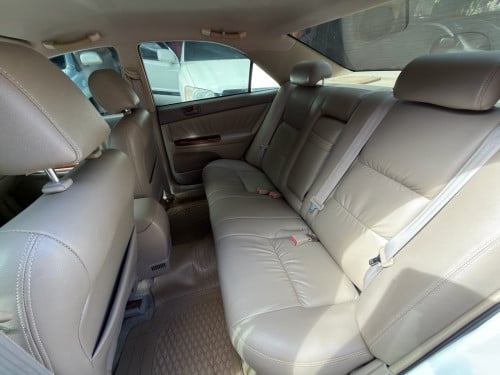 Camry (បាឡែន) 2003 LE ABS ពណ៍សកៅអីចុចសងខាង ទឹកថ្នាំហ្សុីន 90%