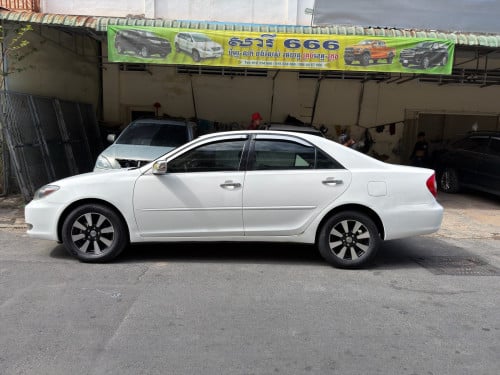 Camry (បាឡែន) 2003 LE ABS ពណ៍សកៅអីចុចសងខាង ទឹកថ្នាំហ្សុីន 90%