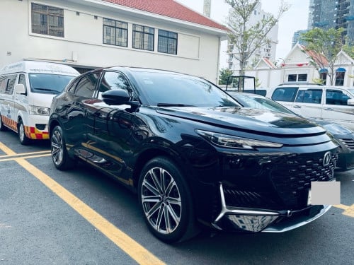 changan uni k 2023 , 50k km very new ទិញពាក់កណ្ដាលឆ្នាំ២០២៤ហេីយ