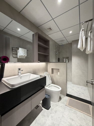 Chic 2 King Beds near Aeon Mall Sensok - 5 min [家具齐全的公寓] [가구가 완비된 아파트]