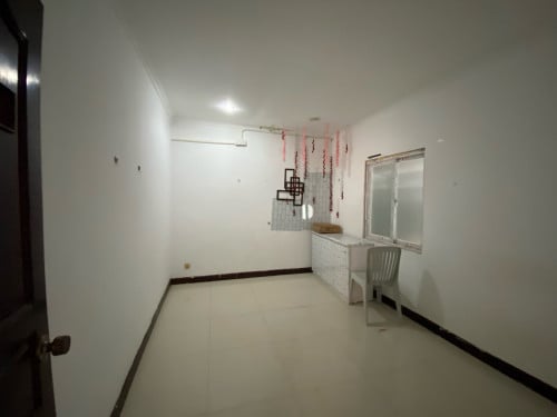 Commercial Showroom For Rent Near Independent monument