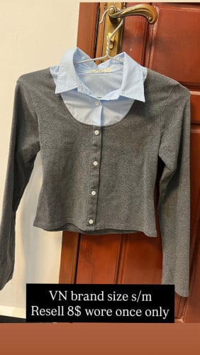 លក់អាវ $3-Cute tops in great condition 💯👚📥 $3 up