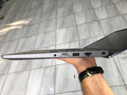 Dell latitude 7490 touch screen  ស្អាត 95 %  (250$)
