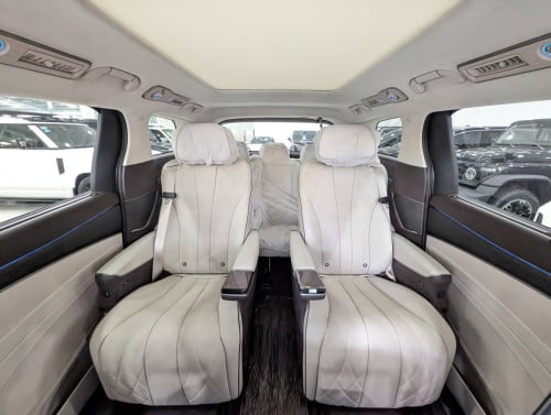 Denza D9 DM-i 2025  luxury 7-seater plug- in hybrid MPV 1.5T engine