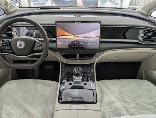 Denza D9 DM-i 2025  luxury 7-seater plug- in hybrid MPV 1.5T engine