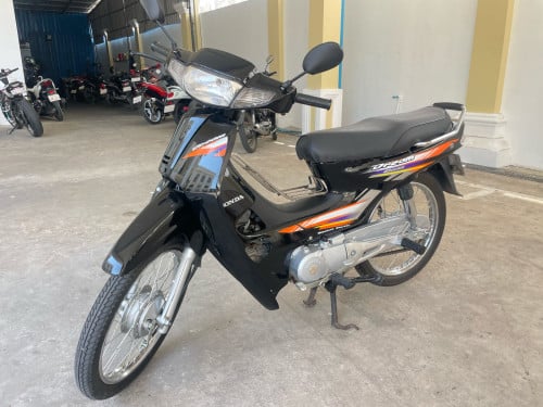 Dream 2002 ម៉ូតូរៀបចំស្អាត មានពន្ធ មានកាតគ្រី