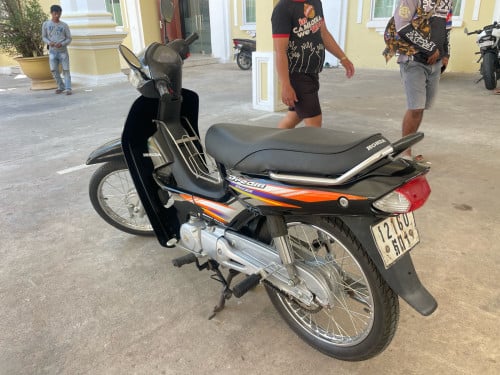 Dream 2002 ម៉ូតូរៀបចំស្អាត មានពន្ធ មានកាតគ្រី