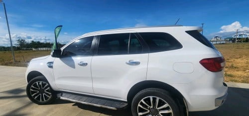 Everest titanium full option 32000$