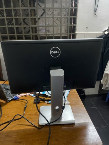 FLAT PANEL MONITOR