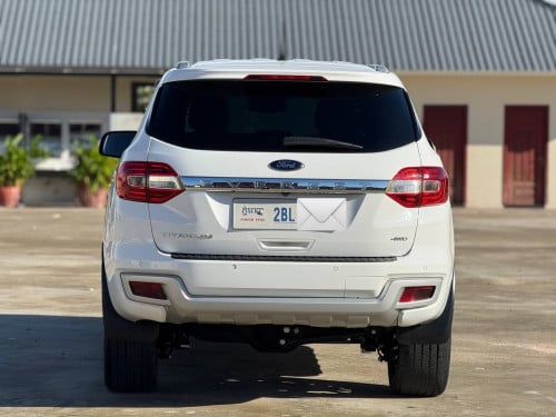 Ford everest titanium 2020 ​ប្រេីបាន6មុឺនគីឡូជាង​