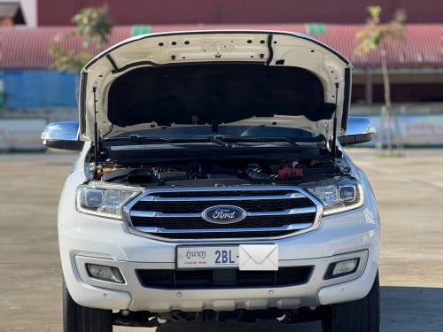 Ford everest titanium 2020 ​ប្រេីបាន6មុឺនគីឡូជាង​