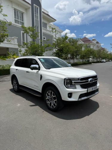 Ford Everest Titanium 2023