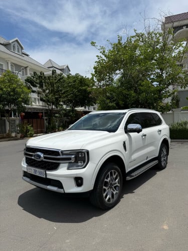 Ford Everest Titanium 2023