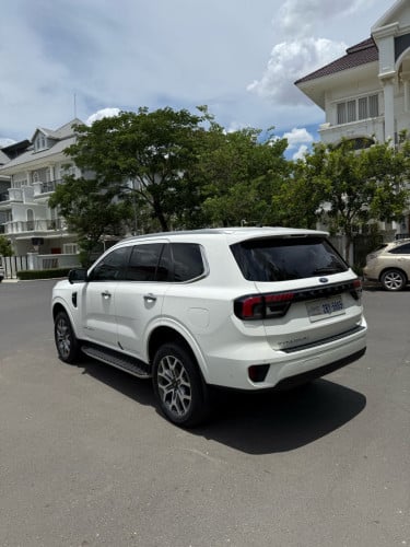 Ford Everest Titanium 2023