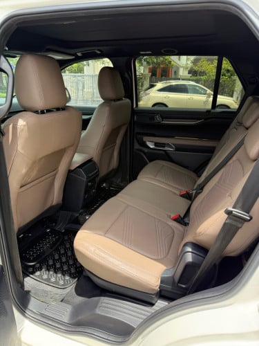 Ford Everest Titanium 2023