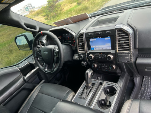 Ford f-150 raptor