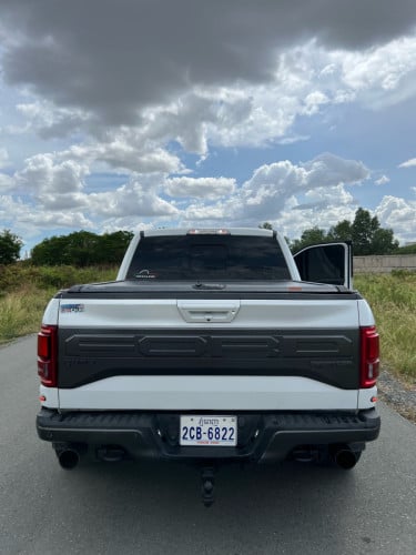 Ford f-150 raptor
