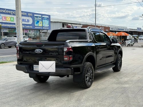 Ford Wildtrak 2023 ទេីបកាត់បាន