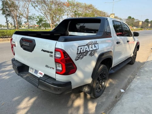 Hilux Revo Rally 2022 មួយទឹកស្លាកលេខ