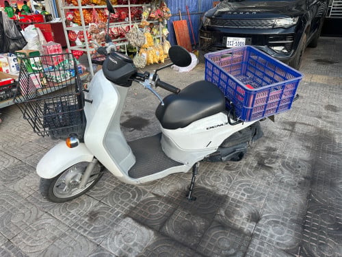 Honda benly110ccមានផ្លាកលេខកាតគ្រីត្រឹមត្រូវលក់តម្លៃចចារបាន