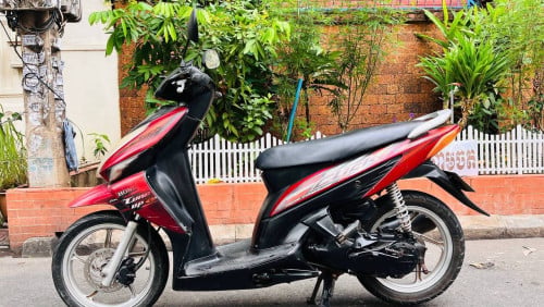 Honda click (110cc, year2007, 450$) have all documents