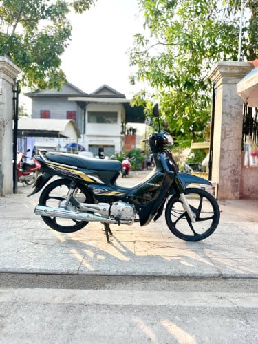 Honda Dream 2021