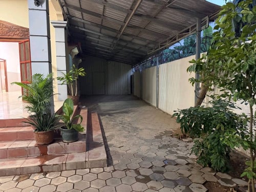 House rentals 600
