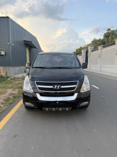 Hyundai Starex CVX 2013