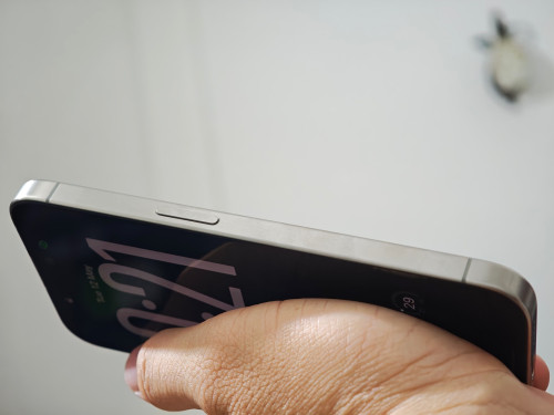 Iphone 15 Pro 128GB KH/A ប្រើបានធម្មតាទាំងអស់