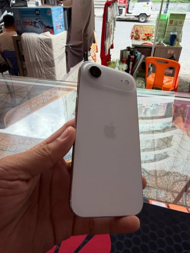 iphone 17 Air 256G White 99% ID ប្រើបាន
