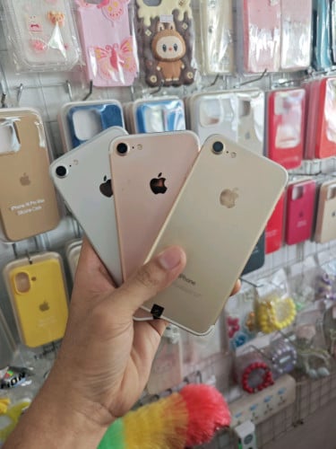 iphone 7 32Gស៊ិនមួយជុំ