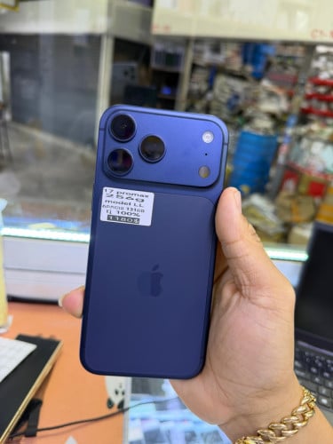 Iphone17promax 256G LL battery 100%