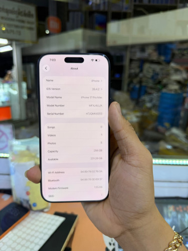 Iphone17promax 256G LL battery 100%