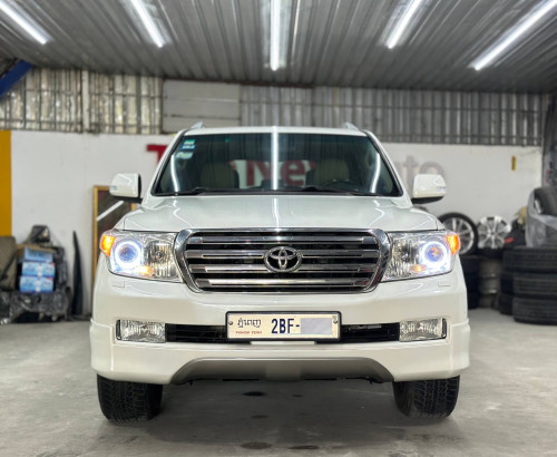 Land Cruiser 2011 ខួប60ឆ្នាំ ថ្មីខ្លាំង