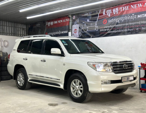 Land Cruiser 2011 ខួប60ឆ្នាំ ថ្មីខ្លាំង
