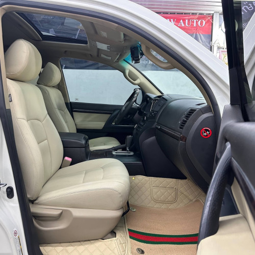 Land Cruiser 2011 ខួប60ឆ្នាំ ថ្មីខ្លាំង