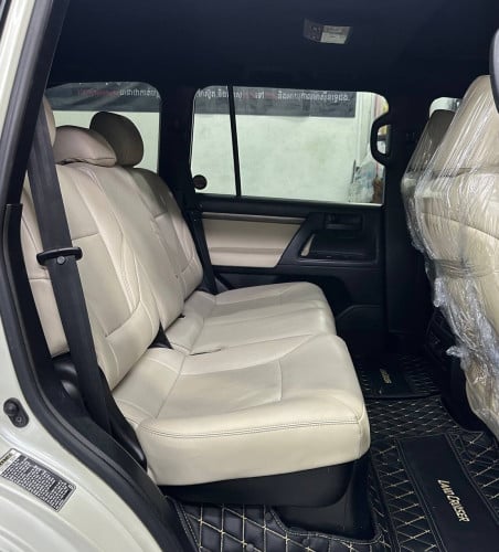 Land Cruiser 2013 up 2022 ស្អាតណាស់😍