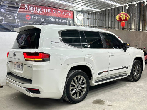 Land Cruiser 2013 up 2022 ស្អាតណាស់😍