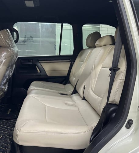 Land Cruiser 2013 up 2022 ស្អាតណាស់😍